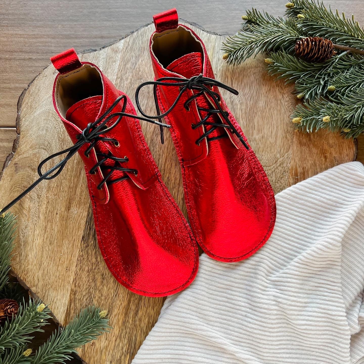 Load image into Gallery viewer, RTS - Metallic Red Oxford Booties (7S* Read Description)
