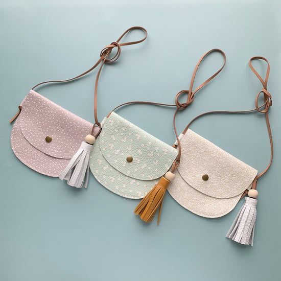 Load image into Gallery viewer, Mint Blooms &amp;quot;Oakleigh&amp;quot; Purse
